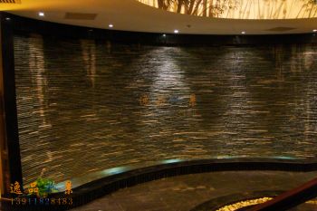 水幕墻景觀有哪幾部分組成？水幕墻內(nèi)部結(jié)構(gòu)